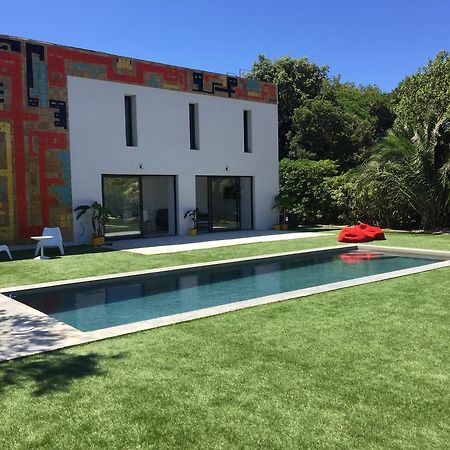 Le Cube Hotel Design A Hyeres Plage Avec Piscine Et Cuisine Экстерьер фото